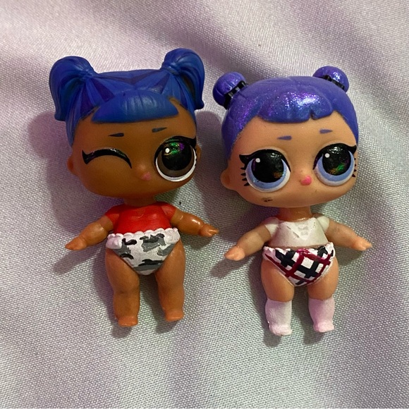 2 tiny OMG LOL baby dolls original MGA and 1 lego friends girl EUC - Picture 3 of 4